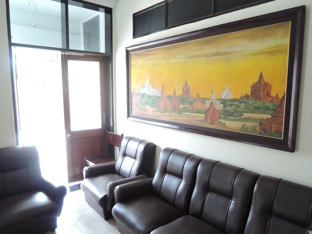 Aye Chan Thar Yangon Exteriör bild